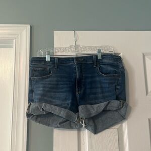 american eagle jean shorts. great condition.